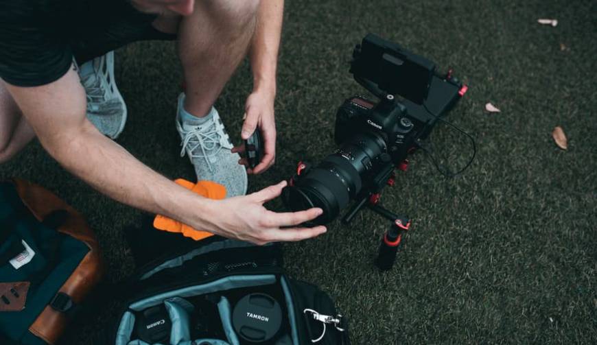 色彩心理学×动态美学，九原区产品视频拍摄公司唤醒感官冲击力